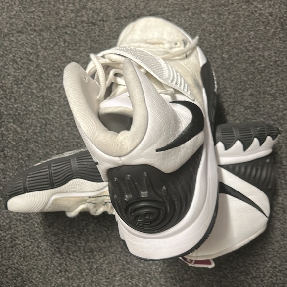 Kyrie Nike 6 and Basketball sneakers for men - Picture 11 of 11